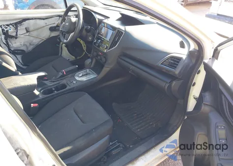 2017 Subaru Impreza Premium из США, поврежденный, VIN 4S3GKAB66H3600712